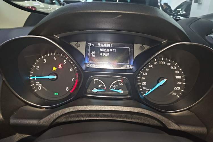 Used Ford Kuga 2018 Facelifted EcoBoost 180 Two-Wheel Drive Luxury Wing Edition Instrument Cluster