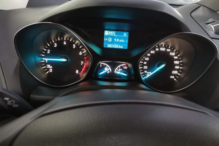 Used Ford Kuga 2018 EcoBoost 180 Two-Wheel-Drive Platinum Edition Instrument Cluster