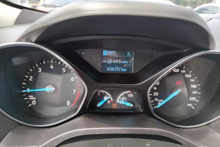 Used Ford Kuga 2018 EcoBoost 180 Two-Wheel-Drive Platinum Edition Instrument Cluster