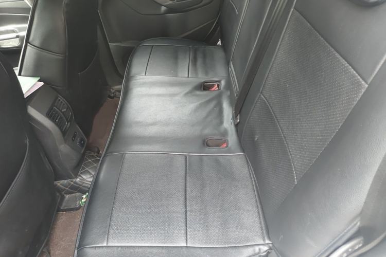 Used Ford Kuga 2018 Facelifted EcoBoost 180 Two-Wheel Drive Luxury Wing Edition Interior 4