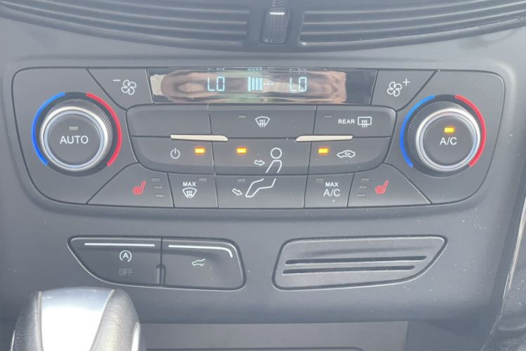 Used Ford Kuga 2018 EcoBoost 245 Four-Wheel Drive Luxury Wing Model Interior 6