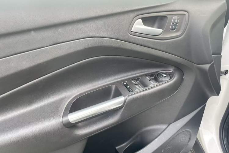 Used Ford Kuga 2018 EcoBoost 245 Four-Wheel Drive Luxury Wing Model Interior 7