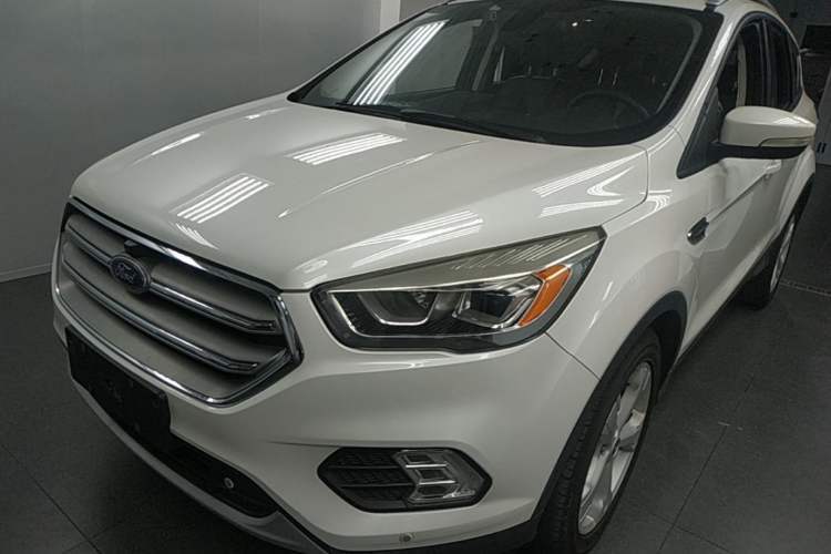Used Ford Kuga 2018 EcoBoost 180 Two-Wheel-Drive Platinum Edition Guazi used car, China used car export, Used car for sale, Used cars, Cheapest cars for sale