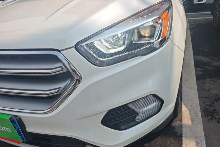 Used Ford Kuga 2018 Facelifted EcoBoost 180 Two-Wheel-Drive Platinum Wing Edition Left Front Headlight