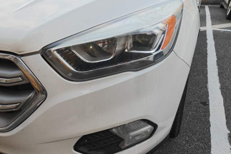 Used Ford Kuga 2018 Facelifted EcoBoost 180 Two-Wheel-Drive Platinum Wing Edition Left Front Headlight