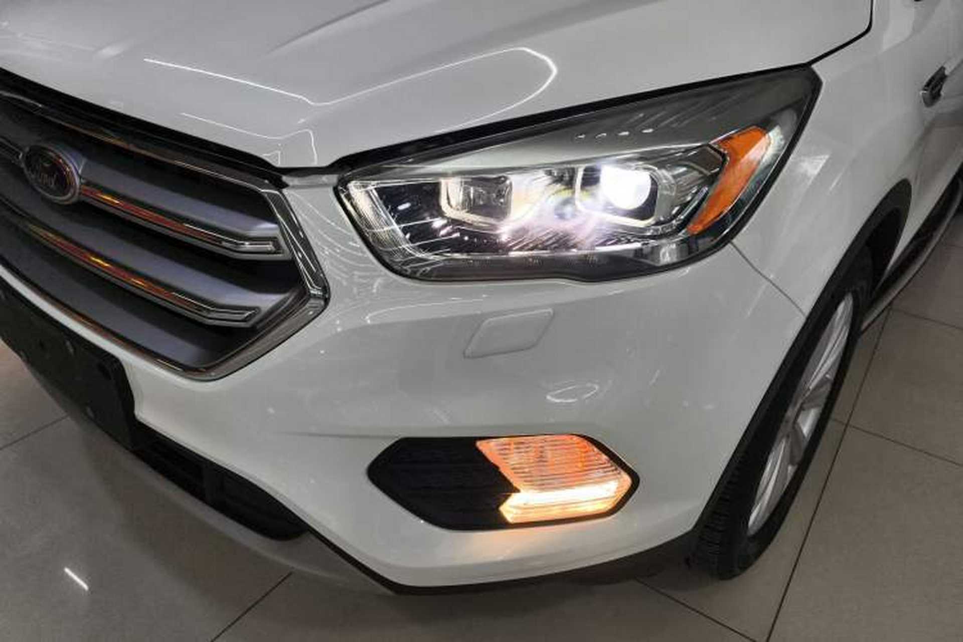 Used Ford Kuga 2018 EcoBoost 245 Four-Wheel Drive Luxury Wing Model Left Front Headlight
