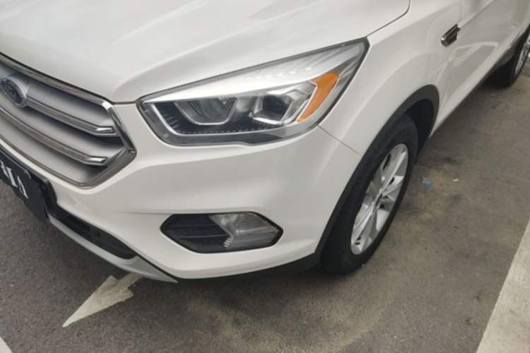 Used Ford Kuga 2018 Facelifted EcoBoost 180 Two-Wheel-Drive Platinum Wing Edition Left Front Headlight