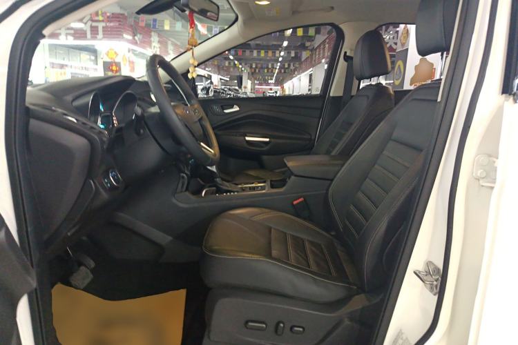 Used Ford Kuga 2018 EcoBoost 180 Two-Wheel-Drive Luxury Wing Edition Left Front Seat