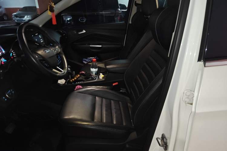 Used Ford Kuga 2018 EcoBoost 180 Two-Wheel-Drive Luxury Wing Edition Left Front Seat