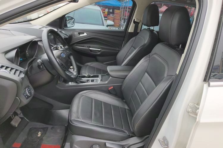Used Ford Kuga 2018 EcoBoost 180 Two-Wheel-Drive Platinum Edition Left Front Seat