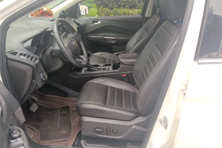 Used Ford Kuga 2018 EcoBoost 245 Four-Wheel Drive Luxury Wing Model Left Front Seat