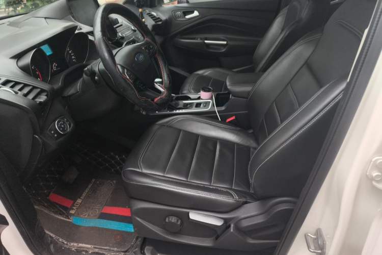 Used Ford Kuga 2018 EcoBoost 180 Two-Wheel-Drive Platinum Edition Left Front Seat