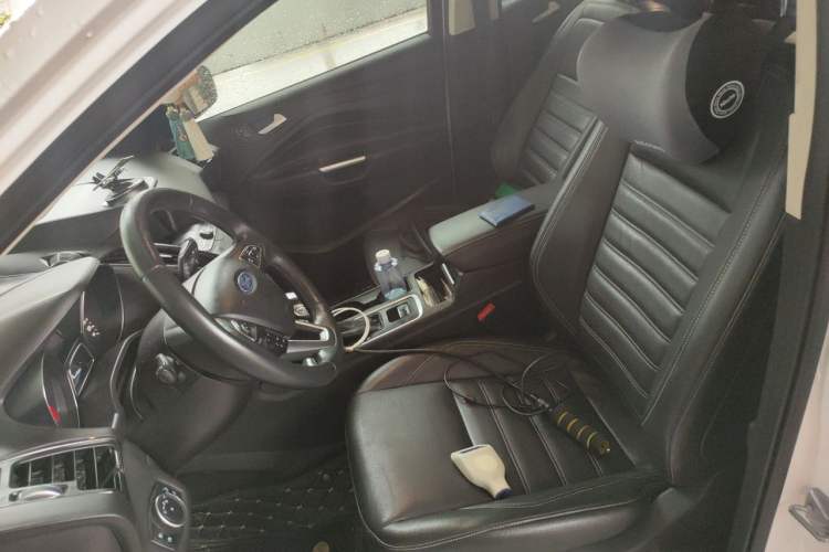 Used Ford Kuga 2018 Facelifted EcoBoost 180 Two-Wheel Drive Luxury Wing Edition Left Front Seat