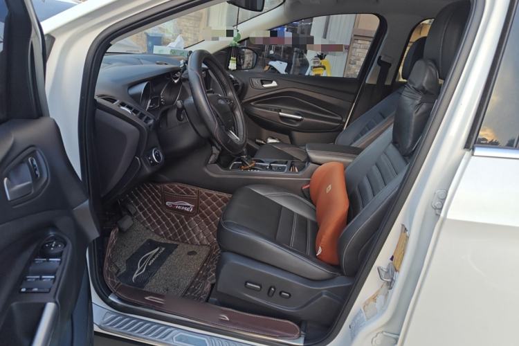 Used Ford Kuga 2018 Facelifted EcoBoost 180 Two-Wheel Drive Luxury Wing Edition Left Front Seat