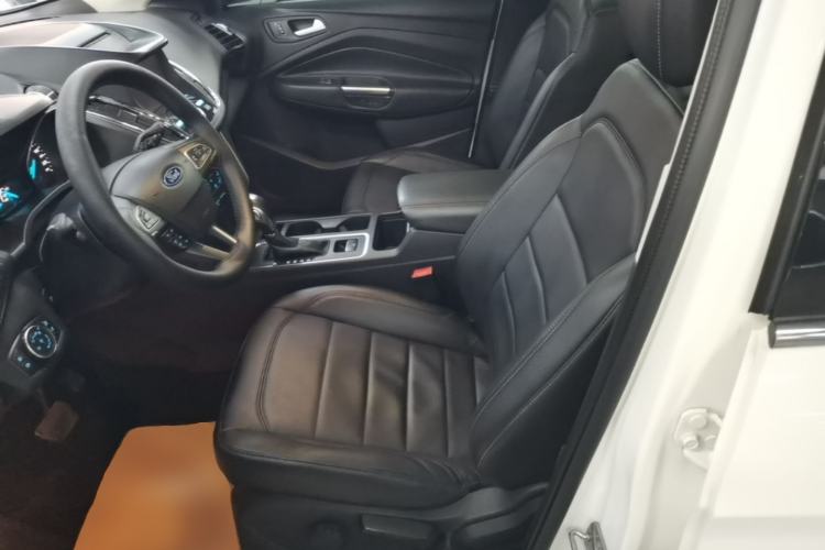 Used Ford Kuga 2018 EcoBoost 180 Two-Wheel-Drive Platinum Edition Left Front Seat