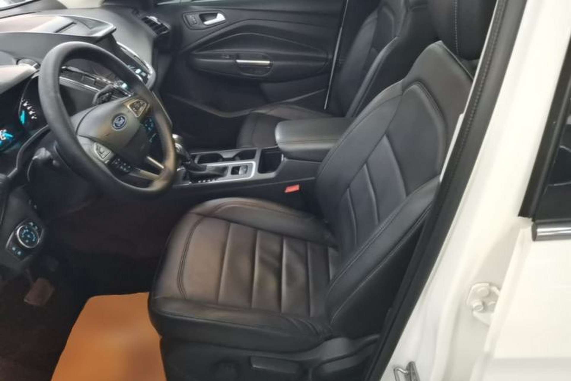 Used Ford Kuga 2018 EcoBoost 180 Two-Wheel-Drive Platinum Edition Left Front Seat