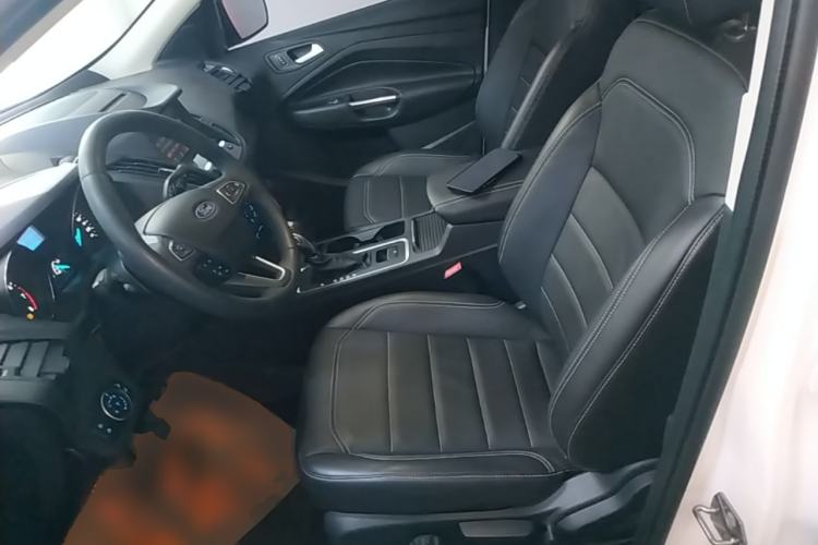 Used Ford Kuga 2018 EcoBoost 180 Two-Wheel-Drive Platinum Edition Left Front Seat