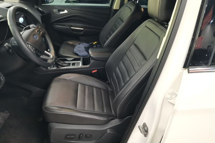 Used Ford Kuga 2018 EcoBoost 180 Two-Wheel-Drive Luxury Wing Edition Left Front Seat