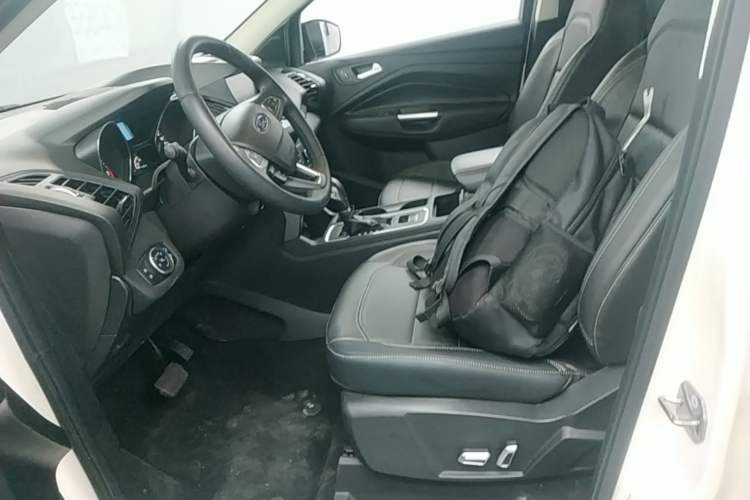 Used Ford Kuga 2018 EcoBoost 180 Two-Wheel-Drive Platinum Edition Left Front Seat
