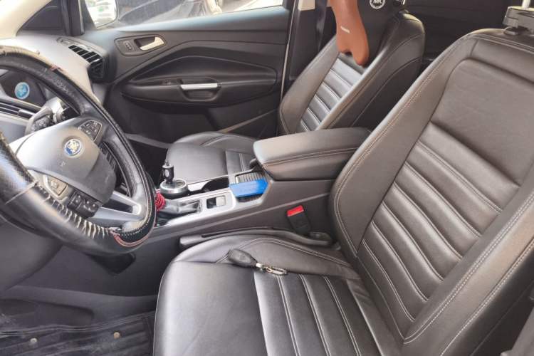 Used Ford Kuga 2018 Facelifted EcoBoost 180 Two-Wheel Drive Luxury Wing Edition Left Front Seat