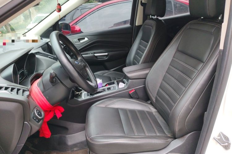 Used Ford Kuga 2018 Facelifted EcoBoost 180 Two-Wheel Drive Luxury Wing Edition Left Front Seat