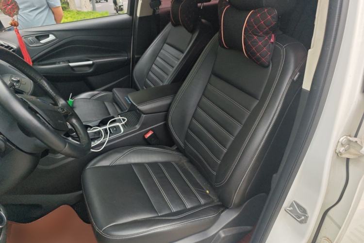 Used Ford Kuga 2018 EcoBoost 180 Two-Wheel-Drive Luxury Wing Edition Left Front Seat