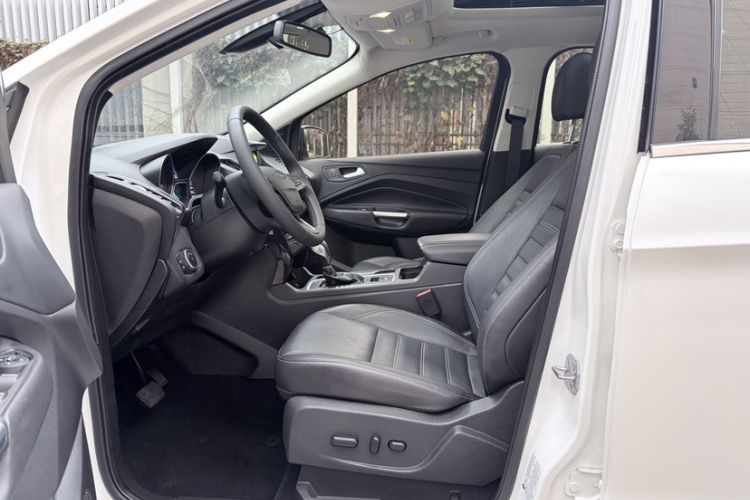 Used Ford Kuga 2018 EcoBoost 180 Four-Wheel Drive Luxury Wing Model Left Front Seat