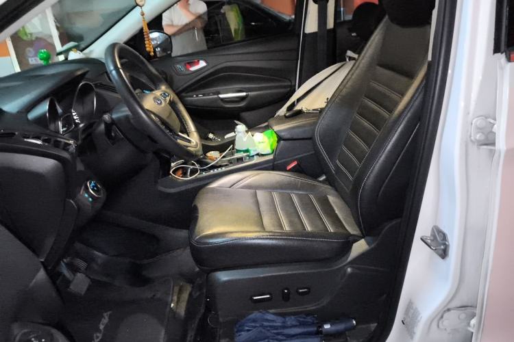 Used Ford Kuga 2018 Facelifted EcoBoost 180 Two-Wheel Drive Luxury Wing Edition Left Front Seat