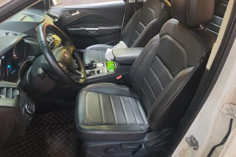 Used Ford Kuga 2018 EcoBoost 180 Two-Wheel-Drive Platinum Edition Left Front Seat