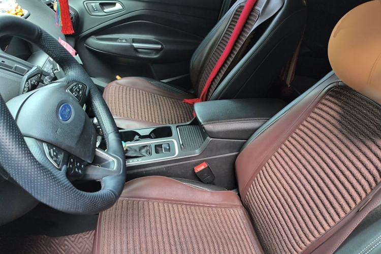 Used Ford Kuga 2018 EcoBoost 180 Two-Wheel-Drive Luxury Wing Edition Left Front Seat