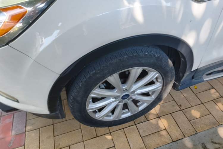 Used Ford Kuga 2018 EcoBoost 180 Two-Wheel-Drive Luxury Wing Edition Left Front Wheel Hub