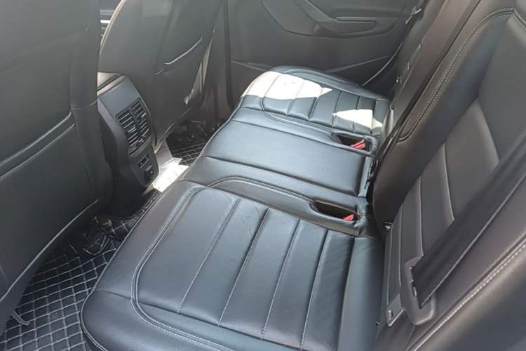 Used Ford Kuga 2018 EcoBoost 180 Two-Wheel-Drive Platinum Edition Left Rear Seat