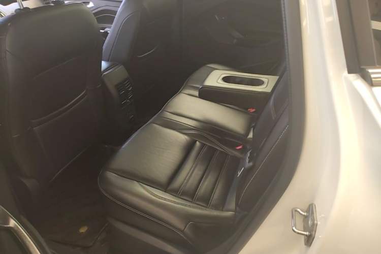 Used Ford Kuga 2018 EcoBoost 180 Two-Wheel-Drive Luxury Wing Edition Left Rear Seat