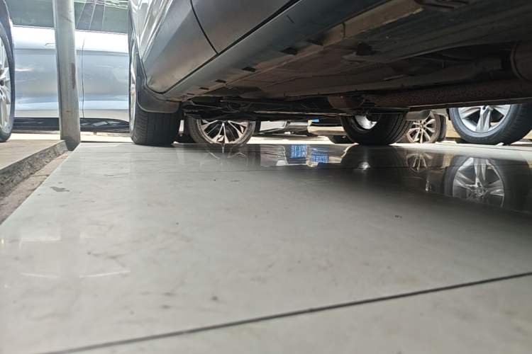 Used Ford Kuga 2018 EcoBoost 245 Four-Wheel Drive Luxury Wing Model Left Side Sill