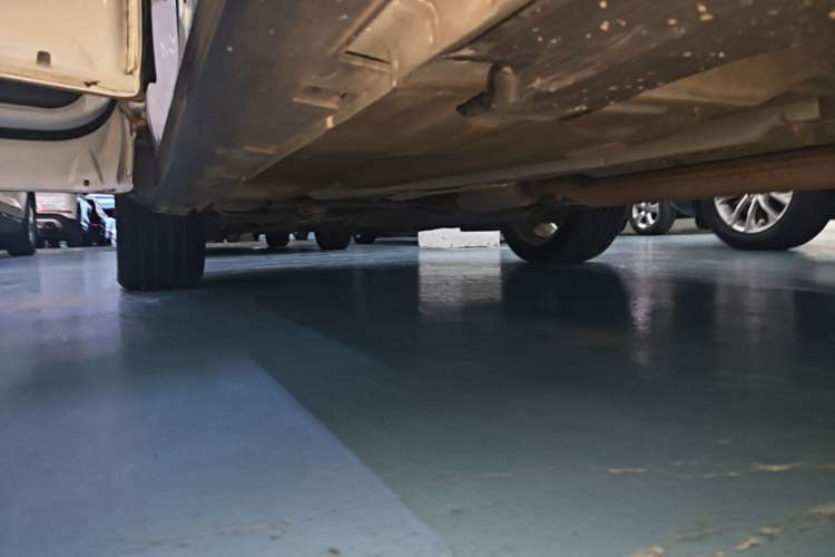 Used Ford Kuga 2018 Facelifted EcoBoost 180 Two-Wheel Drive Luxury Wing Edition Left Side Sill
