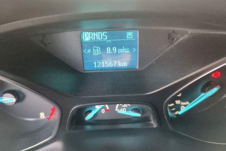 Used Ford Kuga 2018 Facelifted EcoBoost 180 Two-Wheel-Drive Platinum Wing Edition Odometer Close Up