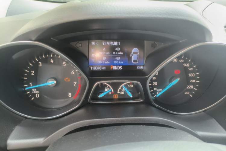 Used Ford Kuga 2018 EcoBoost 180 Two-Wheel-Drive Luxury Wing Edition Odometer Close Up