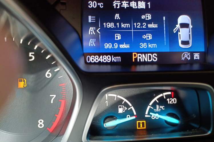 Used Ford Kuga 2018 Facelift EcoBoost 245 All-Wheel-Drive Sport Model Odometer Close Up