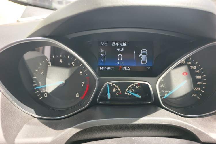 Used Ford Kuga 2018 EcoBoost 180 Two-Wheel-Drive Luxury Wing Edition Odometer Close Up