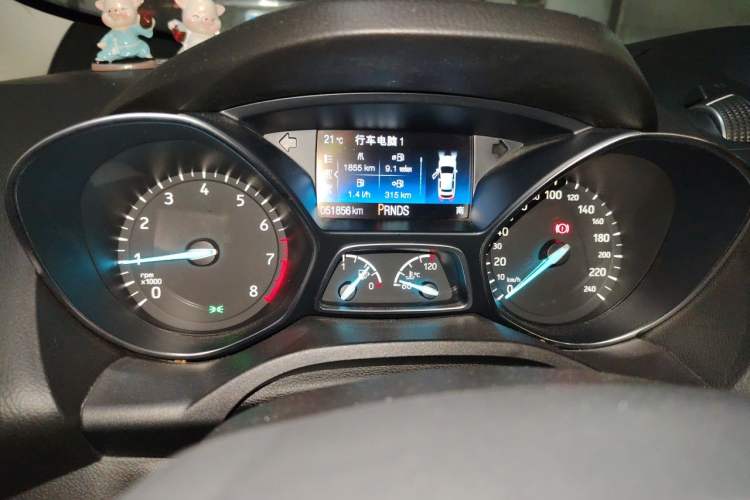 Used Ford Kuga 2018 Facelifted EcoBoost 180 Two-Wheel Drive Luxury Wing Edition Odometer Close Up