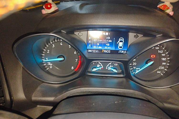 Used Ford Kuga 2018 EcoBoost 245 All-Wheel-Drive Sport Model Odometer Close Up