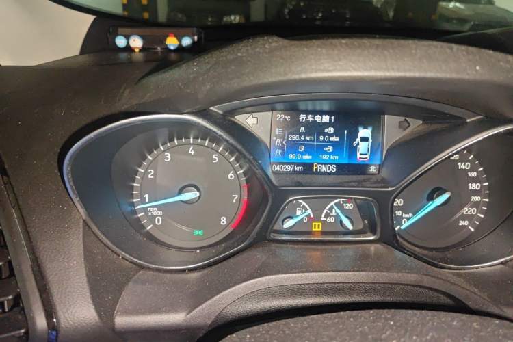 Used Ford Kuga 2018 EcoBoost 180 Two-Wheel-Drive Luxury Wing Edition Odometer Close Up