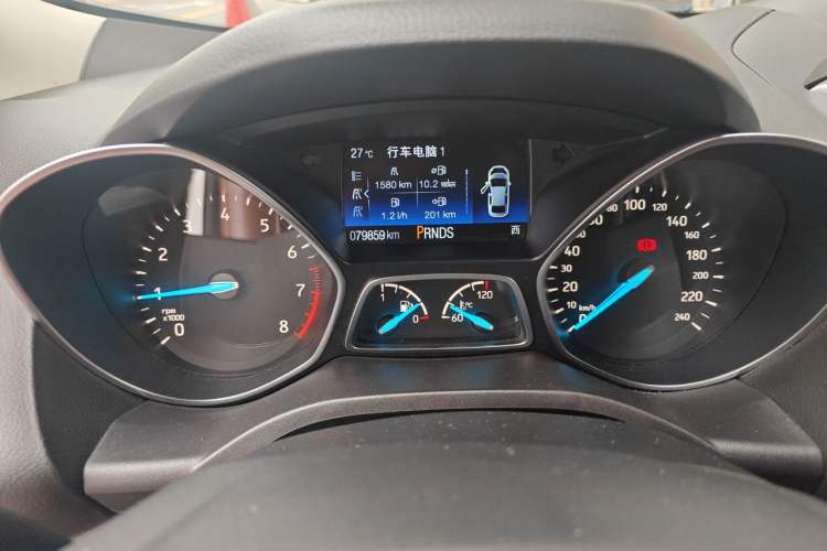 Used Ford Kuga 2018 EcoBoost 180 Two-Wheel-Drive Cognac Special Edition Odometer Close Up