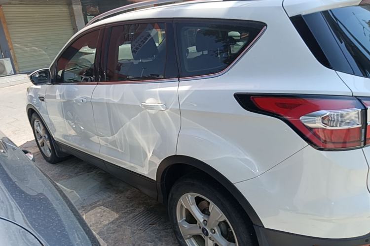 Used Ford Kuga 2018 EcoBoost 180 Two-Wheel-Drive Platinum Edition Rear Left 45 Deg
