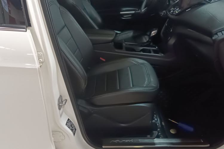 Used Ford Kuga 2018 EcoBoost 180 Two-Wheel-Drive Platinum Edition Right Front Seat