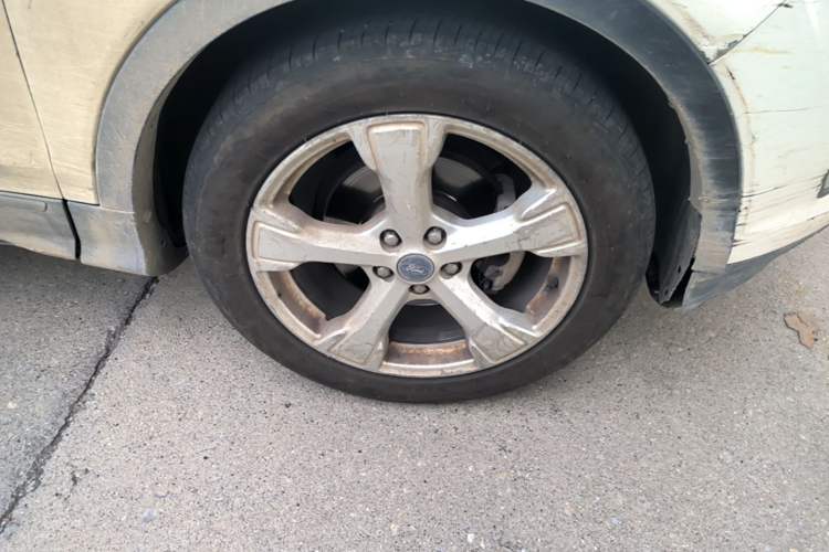 Used Ford Kuga 2018 EcoBoost 180 Two-Wheel-Drive Elite Trim Right Front Wheel Hub