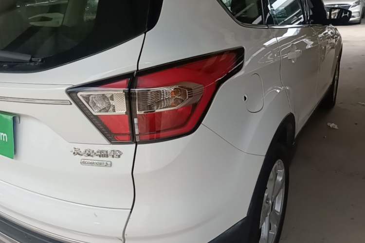 Used Ford Kuga 2018 EcoBoost 180 Two-Wheel-Drive Platinum Edition Right Rear Taillight