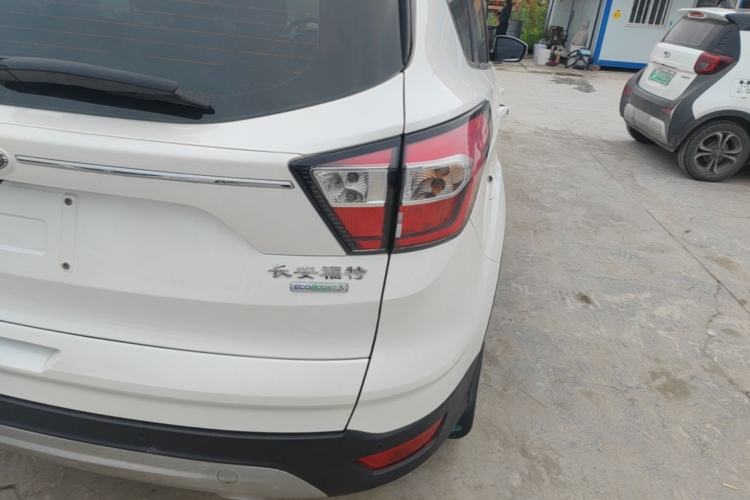 Used Ford Kuga 2018 EcoBoost 180 Two-Wheel-Drive Luxury Wing Edition Right Rear Taillight