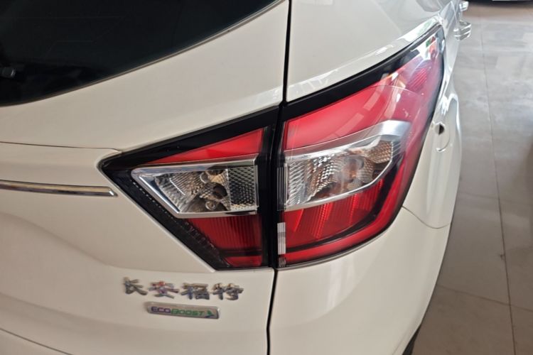 Used Ford Kuga 2018 EcoBoost 180 Two-Wheel-Drive Platinum Edition Right Rear Taillight