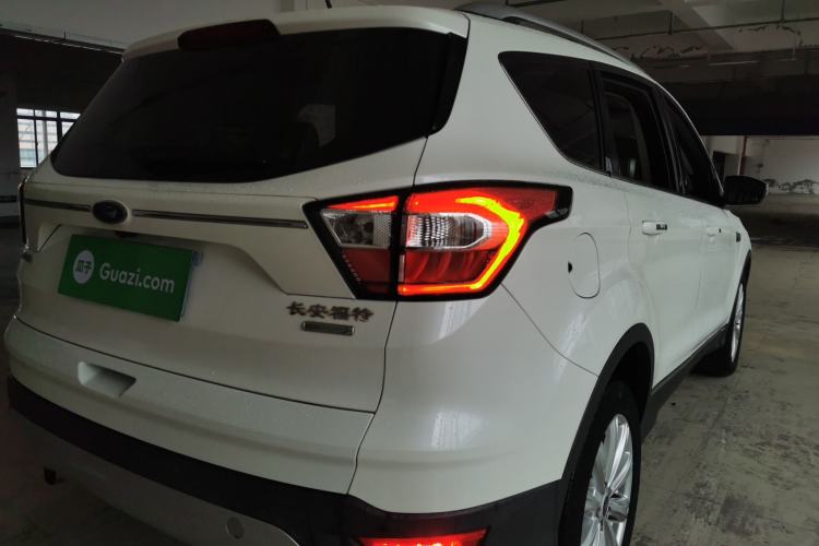 Used Ford Kuga 2018 EcoBoost 180 Two-Wheel-Drive Luxury Wing Edition Right Rear Taillight